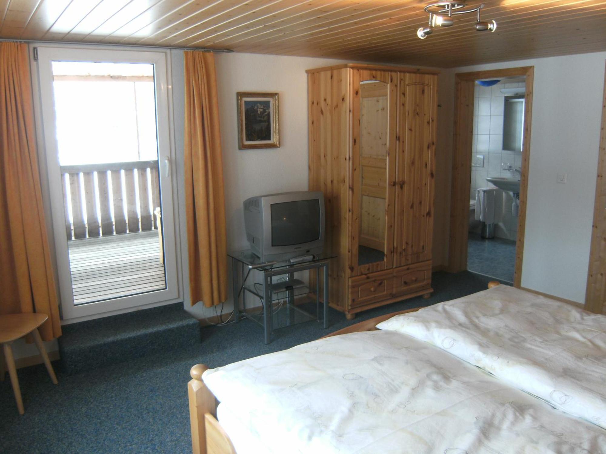 Hotel Altels Kandergrund Esterno foto